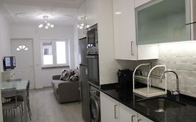Sun & Wave Apartment II